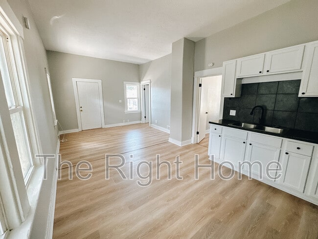 Foto del edificio - 2519 S 12th St