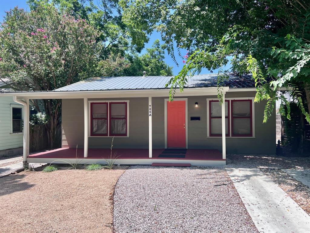 Primary Photo - 705 Franklin Blvd