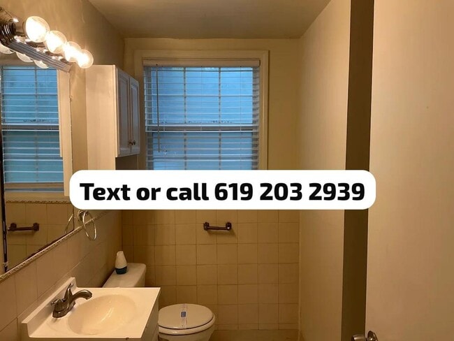 Foto del edificio - 24130 W Hazelcrest Dr