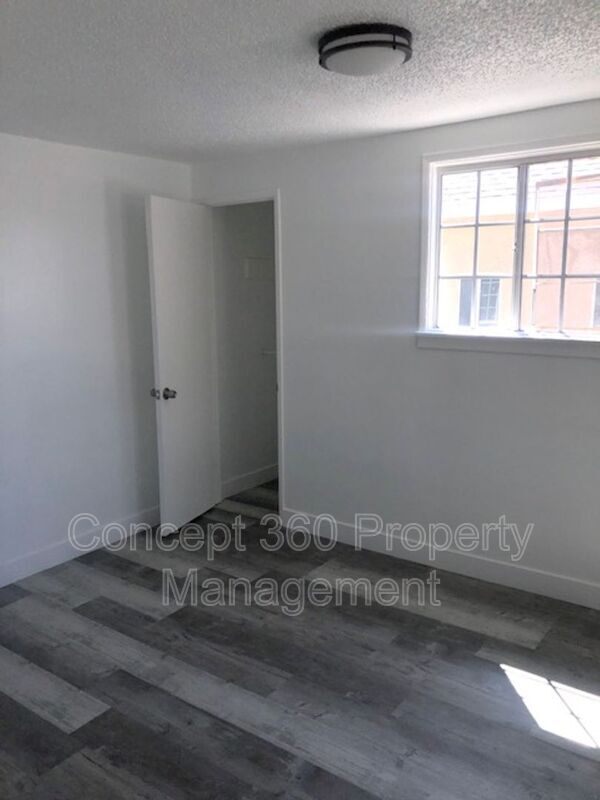 Building Photo - 8622 BEACH ST