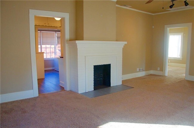 Building Photo - 630 Blaylock Dr