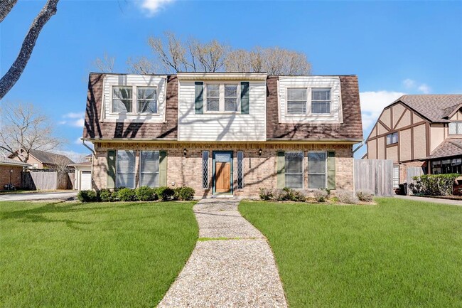 Building Photo - 16339 Clearcrest Dr