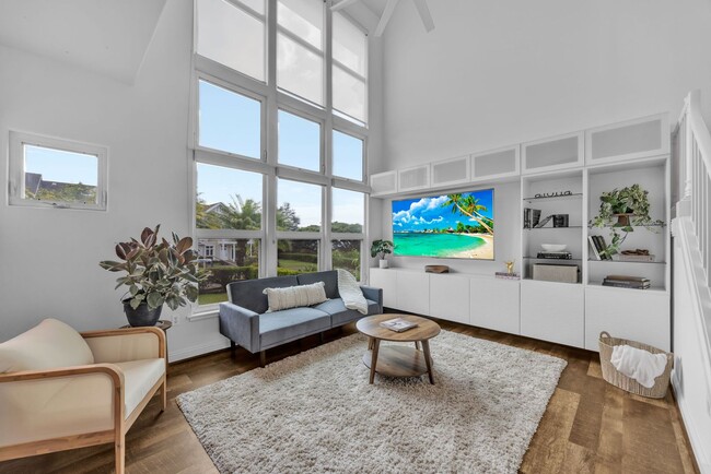 Building Photo - Spacious Upcountry Townhome with Ocean Vie...