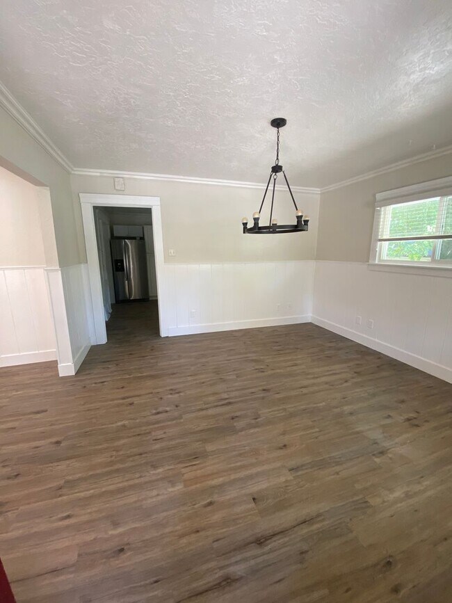 Foto del edificio - Amazingly Located Home