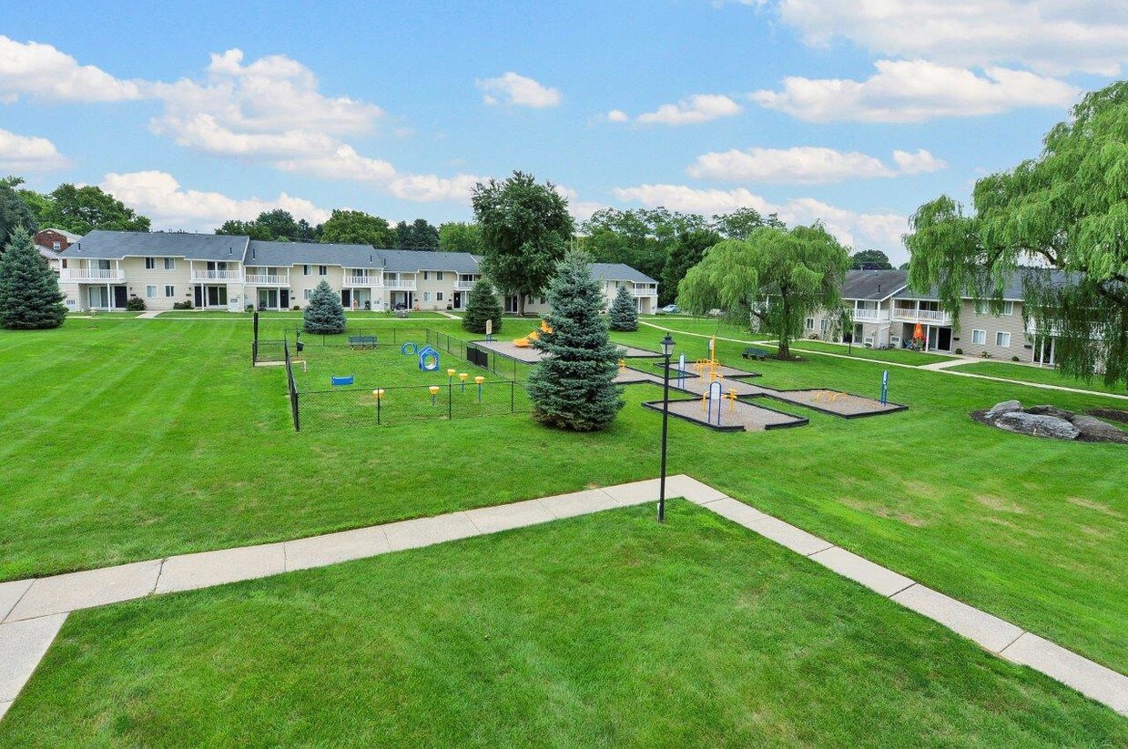 Greentree Village Townhomes Apartments Lebanon, PA