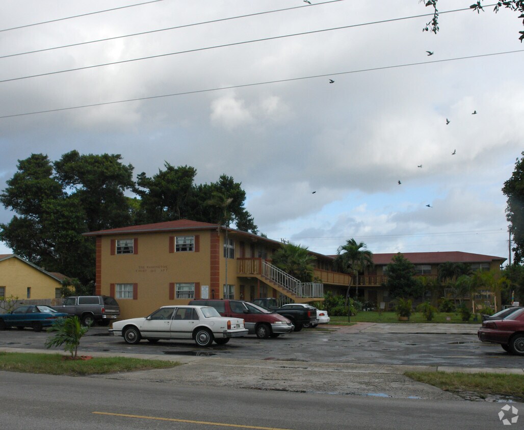 Primary Photo - 2231 Washington St