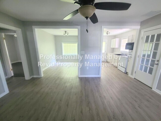 Foto del edificio - 714 Goodwyn St