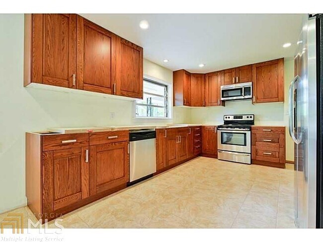 Foto del edificio - 3588 Herren Dr SW