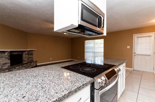 Building Photo - 6314 Edenglen Ct