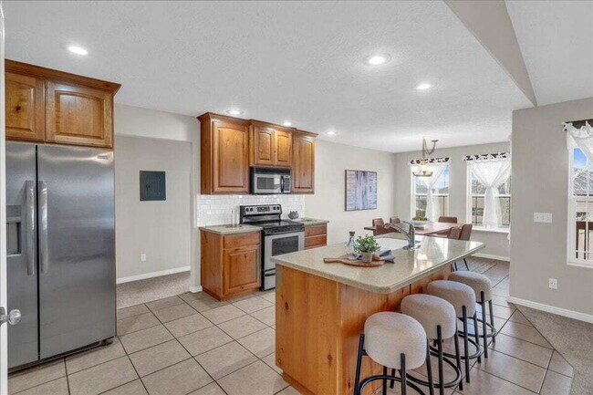 Foto del edificio - "Spacious 5-Bed, 3-Bath Home in Cedar City - 2964 Sq. Ft. of Comfort in Canyon Gate Subdivision! "