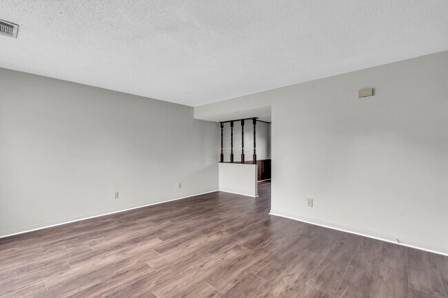 Foto del edificio - 320 11th St N