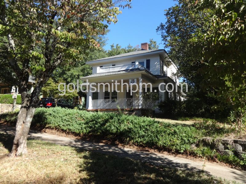 Primary Photo - 215 E Earle St