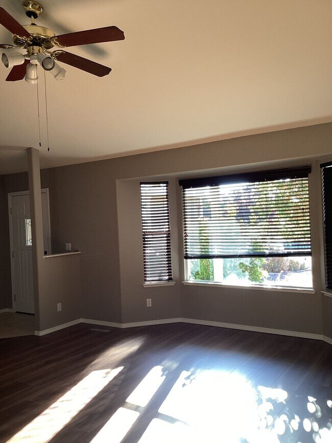 Foto del edificio - 3 bedroom/2 Bath in Spanish Springs