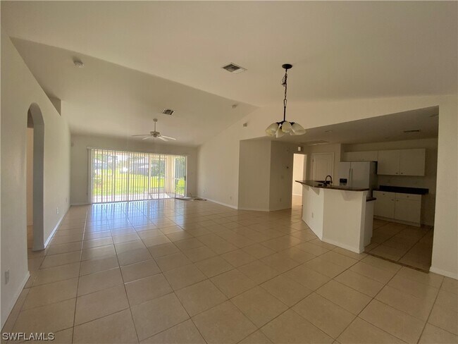 Foto del edificio - 4121 NE 10th Ave