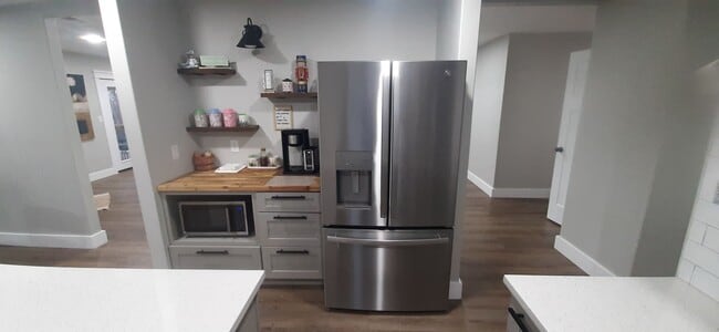 Building Photo - 136 Billy Goat Mountain Rd