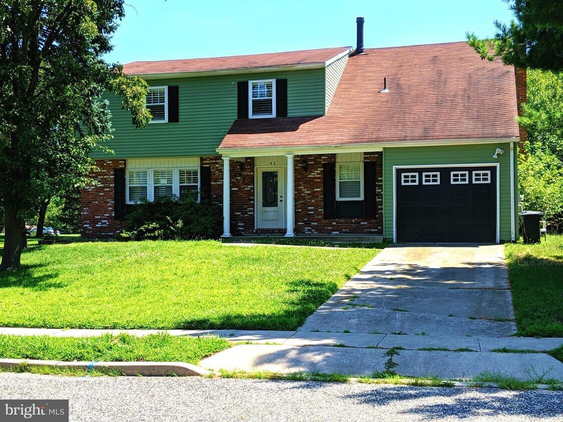 42 Hartford Rd, Washington Township, NJ 08080 House Rental in