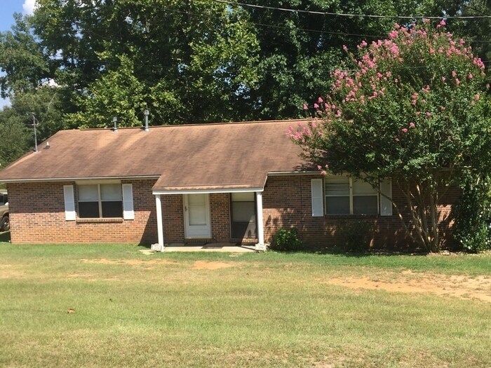 Primary Photo - Quaint 2 bedroom Duplex in Wetumpka