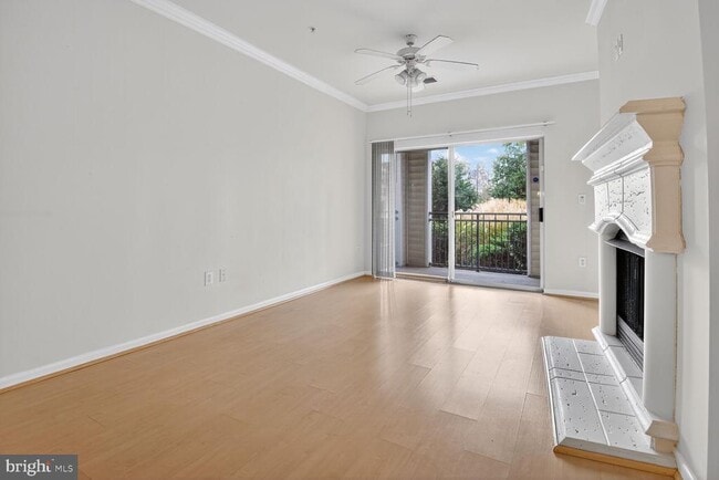 Foto del edificio - 12905 Centre Park Cir