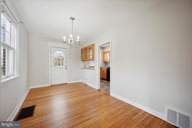 Foto del edificio - 7703 Beech Ln