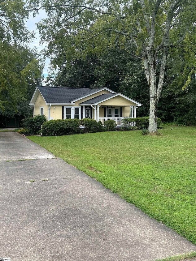 Foto principal - 101 Old Grove Rd
