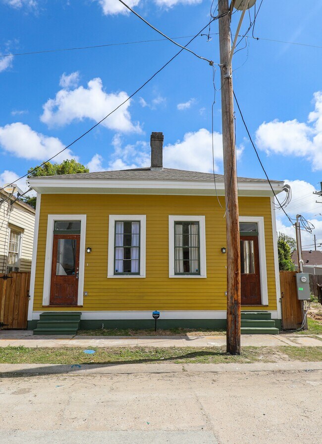 Foto del edificio - 2415 1st St