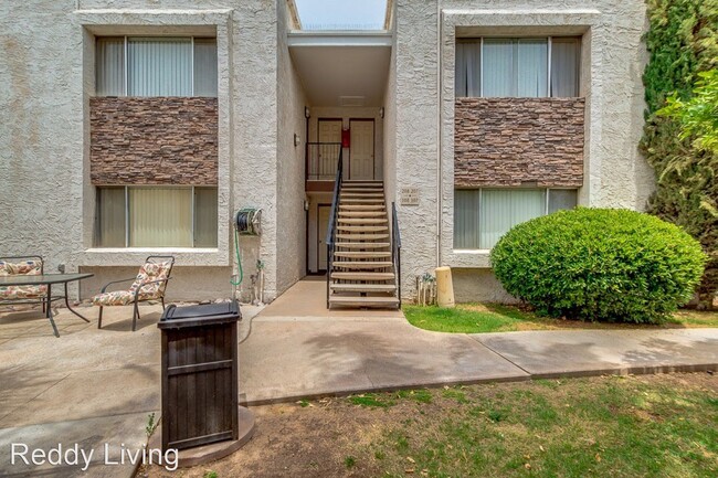 Building Photo - 1320 S Hardy Dr
