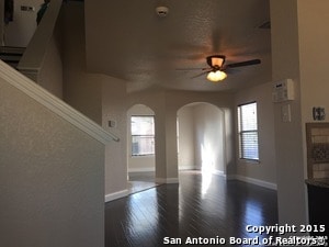 Building Photo - 5014 Royal Stable