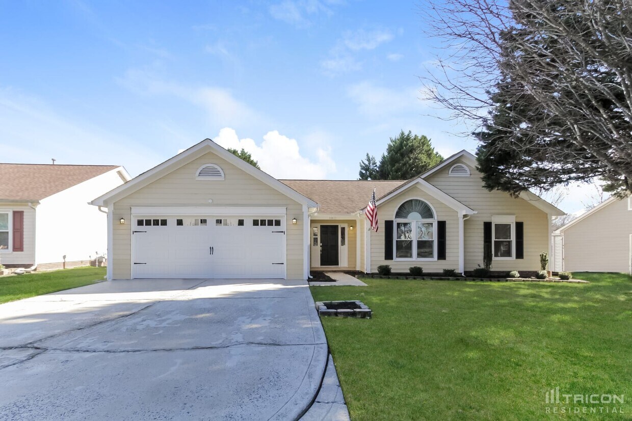 Foto principal - 14411 Cinnamon Field Road Charlotte NC