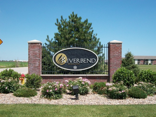 Riverbend Apartaments - Riverbend Apartment Homes