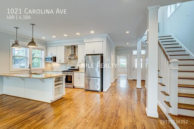 Building Photo - 1021 Carolina Ave