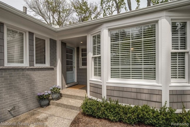 Building Photo - 942 Donmar Ct