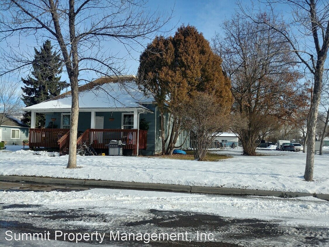 1300 Byron St Unit B, Missoula, MT 59802 Apartment for Rent in