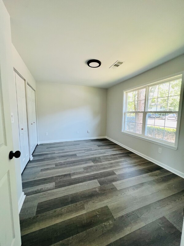 Foto del edificio - 313 Cabaret Ct