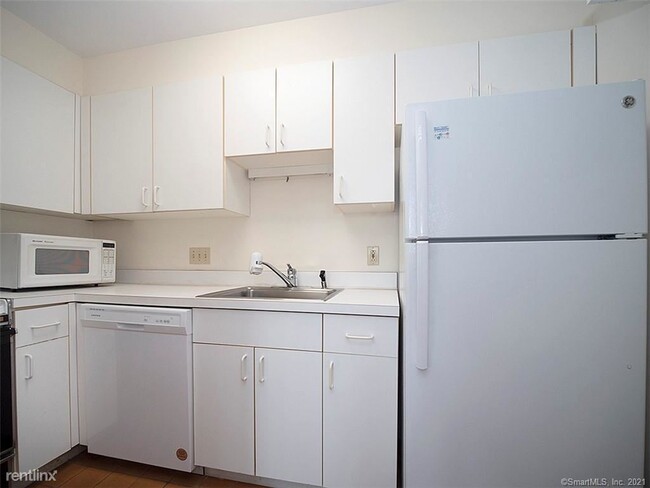 Foto del edificio - 1 br, 1 bath Condo - 95 Audubon St # 242