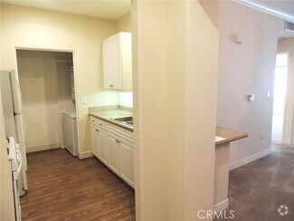 Building Photo - 2220 Watermarke Pl
