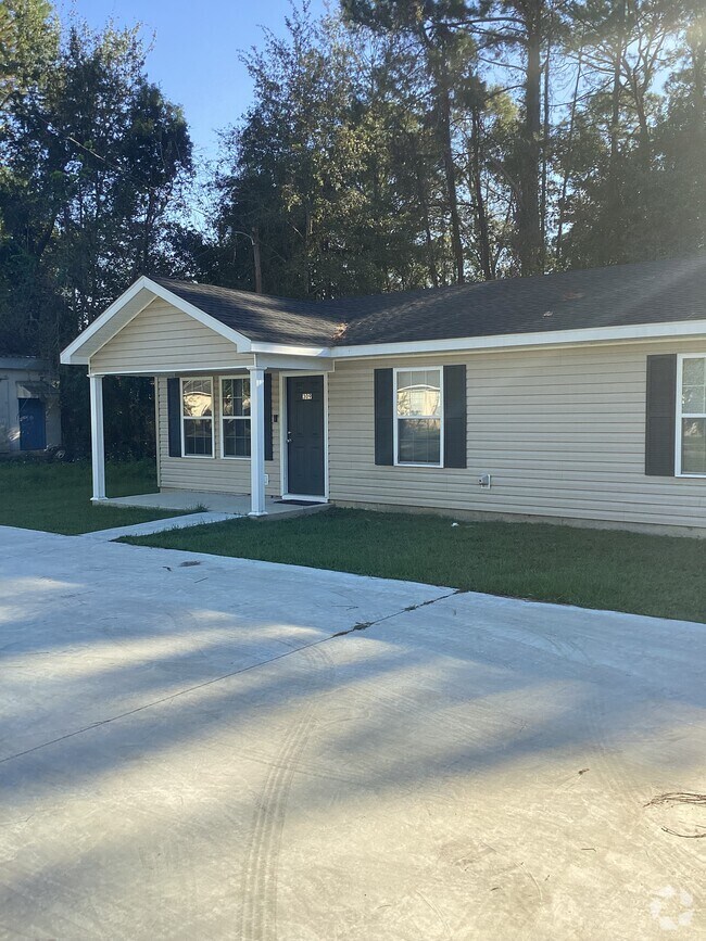 Furnished Townhomes for Rent in Waresboro GA 6 Townhouses