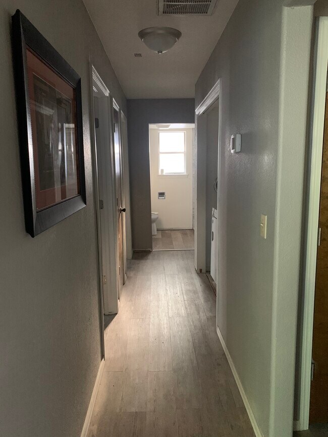Foto del edificio - 312 W Pecan St