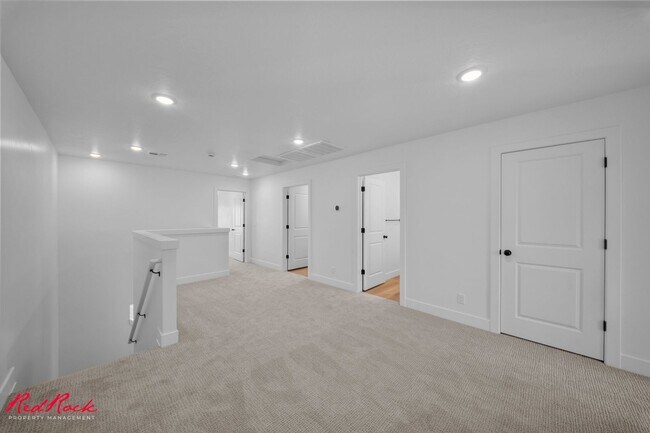 Foto del edificio - 3 Bedroom Townhome in Desert Color