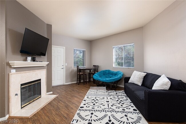 Building Photo - 5250 S Rainbow Blvd