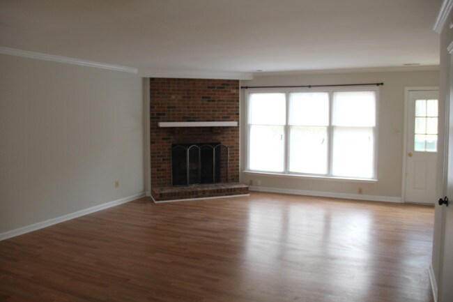 Foto del edificio - 17 Georgetown Ct