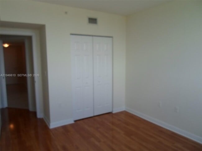 Building Photo - 1745 E Hallandale Beach Blvd