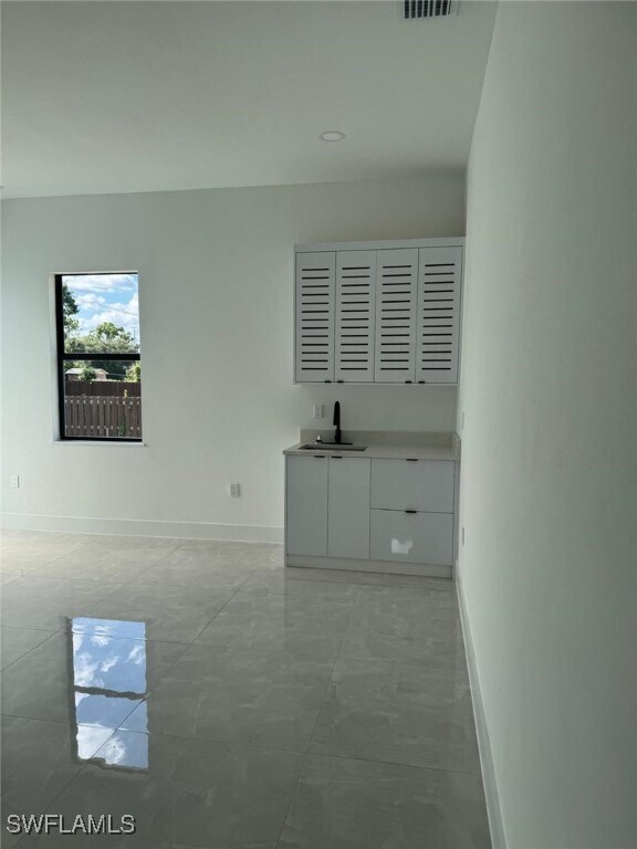 Foto del edificio - 2807 Leeland Heights Blvd