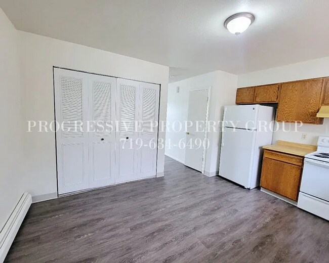 Foto del edificio - 49 Chestnut Dr