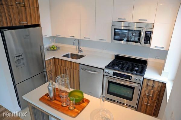 Foto principal - 775 Columbus Ave