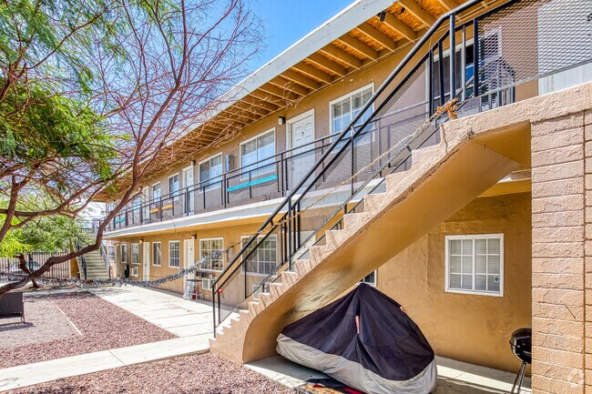 Building Photo - 2300 Sunrise Ave