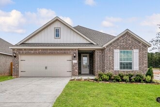 Building Photo - 15683 Honey Cv Dr