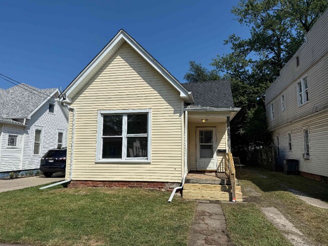 Foto del edificio - 347 Parker Ave