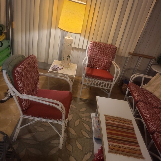 Foto del edificio - 122 SW 8th Pl