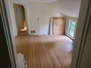 Building Photo - 63 Alden St