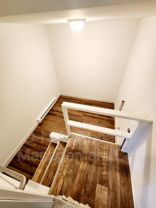 Foto del edificio - 110 Smith Dr
